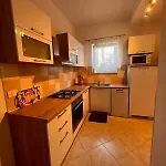 Toni777 아파트 로비니