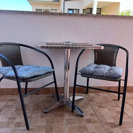 Apartamento Toni777 *