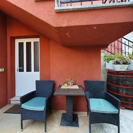 Toni777 アパート