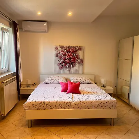 Apartment Toni777