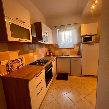 Toni777 アパート *