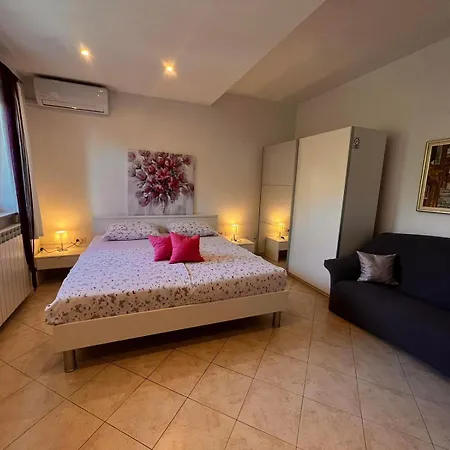 Toni777 アパート