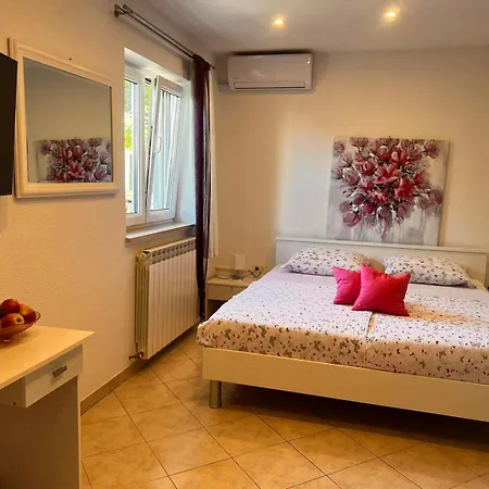 Toni777 アパート *